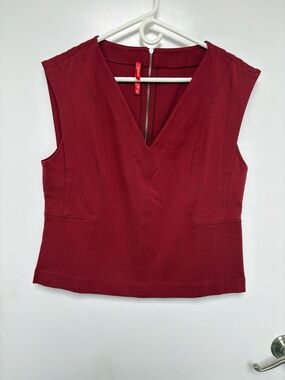 Spanx Deep Red Women’s Taylored  Vest Size L/G Tag